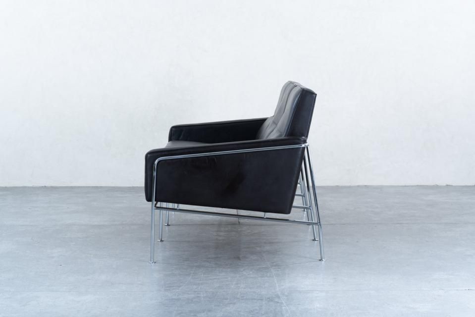 Arne Jacobsen SERISE 3300 3シートソファ レザー メタル | 北欧 Arne Jacobsen SERISE 3300 3シートソファ レザー メタル | 北欧
