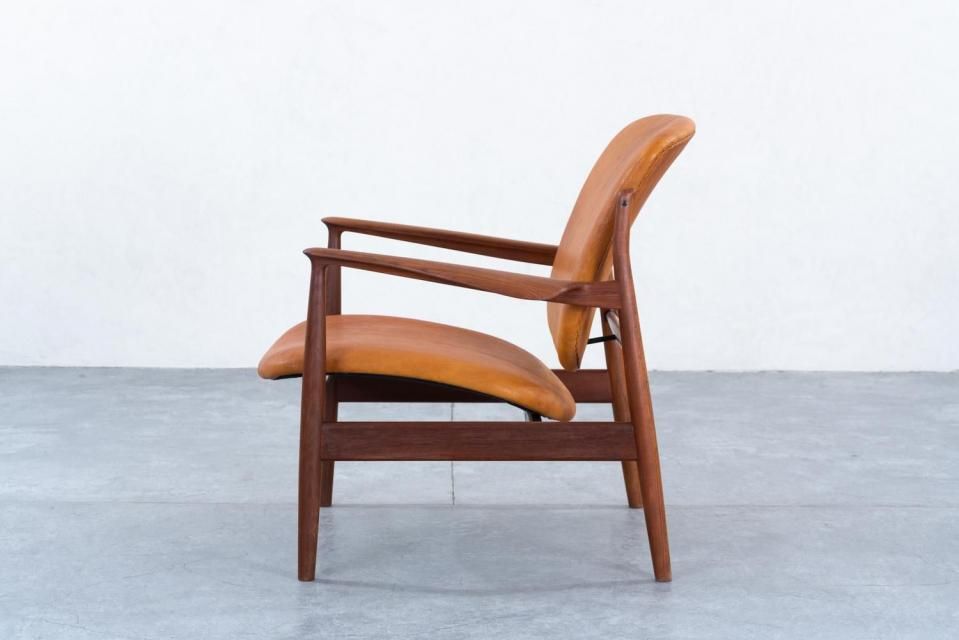 Finn Juhl FD136 イージーチェア チーク | 北欧家具 haluta (ハルタ)