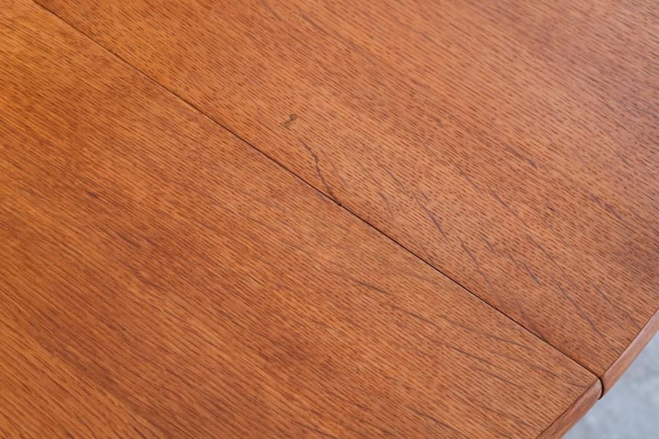 ラウンドダイニングテーブル オーク | 北欧家具 haluta (ハルタ)