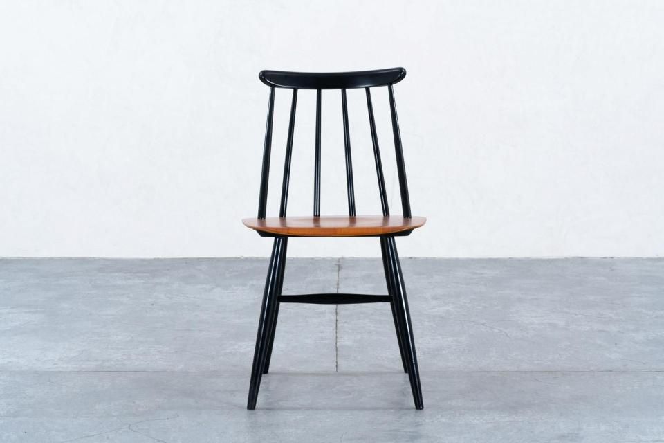 halutaファネットチェア　リプロダクト Ilmari Tapiovaara ファネットチェア 6S ブラック/ナチュラル | 北欧