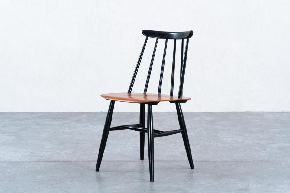 halutaファネットチェア　リプロダクト Ilmari Tapiovaara ファネットチェア 6S ブラック/ナチュラル | 北欧