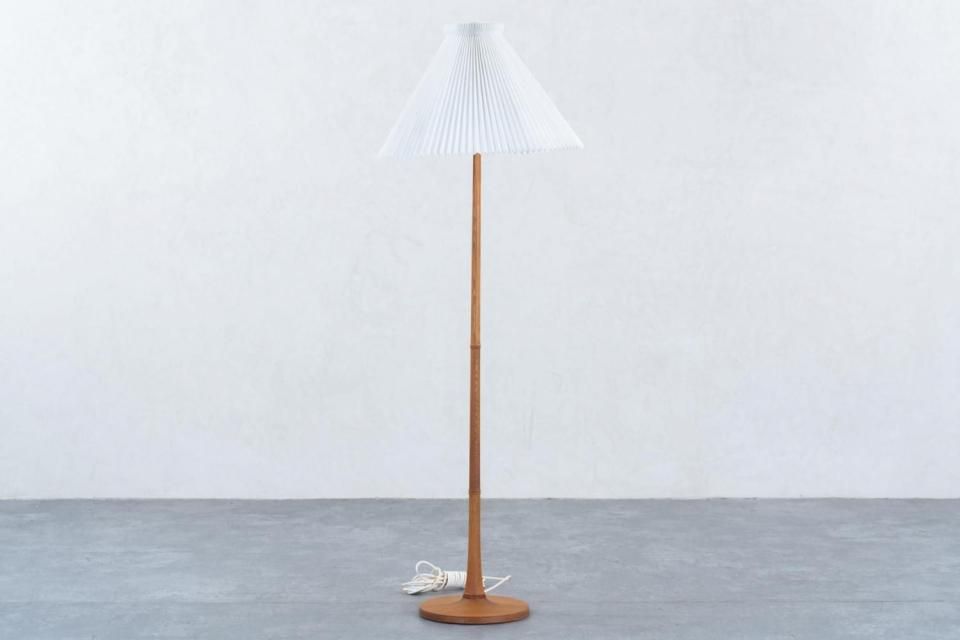 【北欧アンティーク】フロアスタンド haluta ONLINEで購入 ランプ - 北欧家具 haluta（ハルタ）