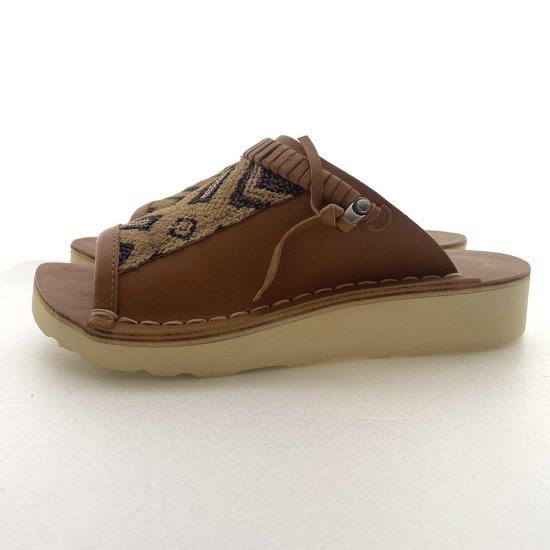 WONDER FULL LIFE ワンダーフルライフ KUBA SANDAL camel Mサイズ