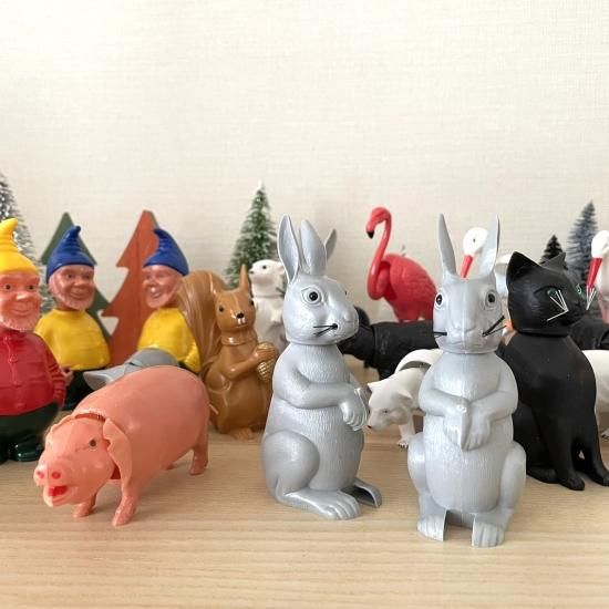 ドイツ BREBA社 Bobbing Rabbit Gray うなずきウサギ 首ふり