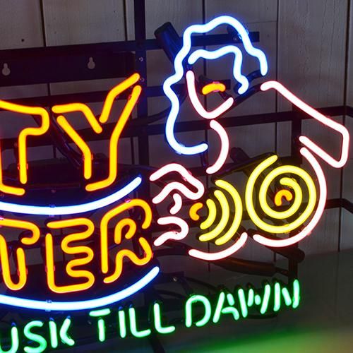 ティッティトゥイスターネオンサイン
