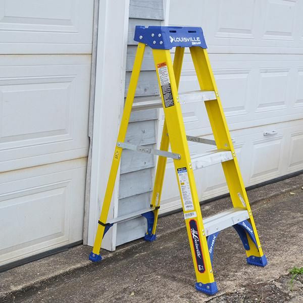 Louisville Ladder 4ft 120cm YELLOW