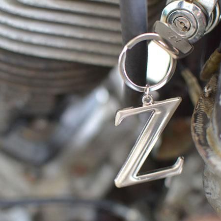 ZED is DEAD Keychain - HOLIDAY ONLINE STORE