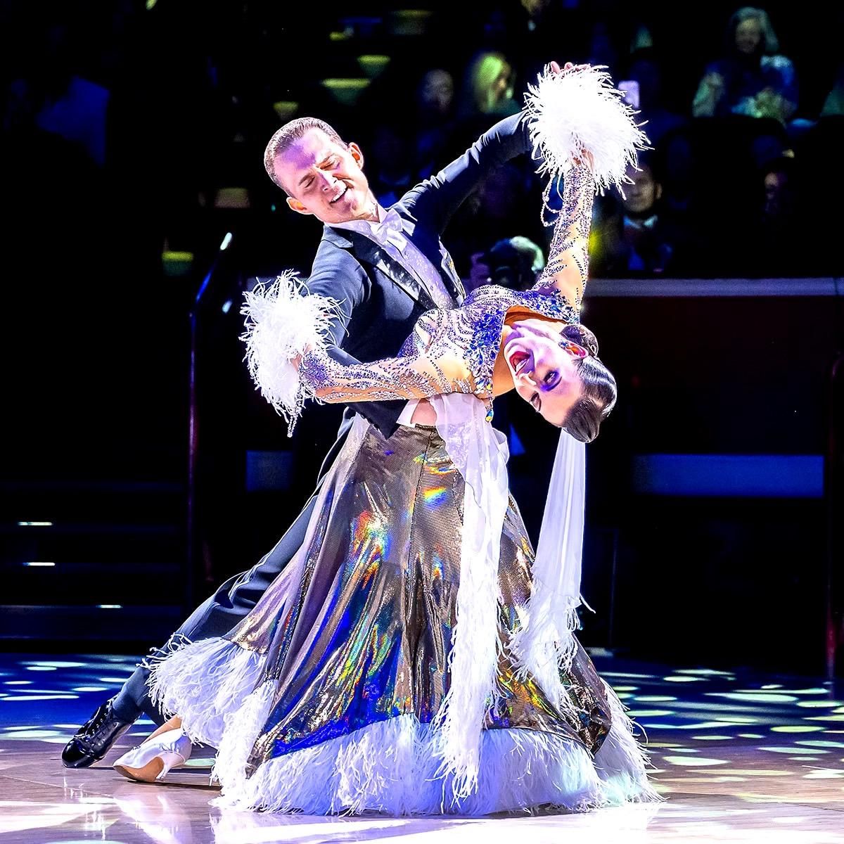 スポンサードダンサーズ - クリスアンクローバー｜ダンスウェア専門サイト