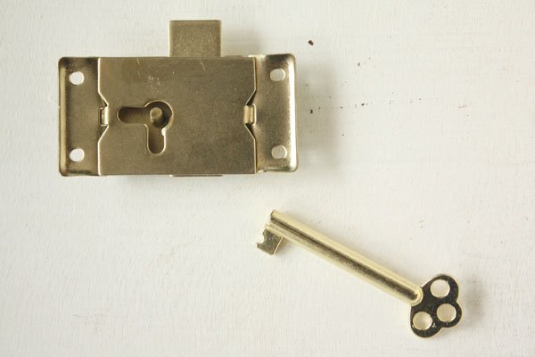 ヨーロッパ ドロワーロック 金具 DIY 家具 引き出しの鍵