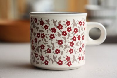 Hornsea Cranberry（ホーンジー / クランベリー） マグカップ