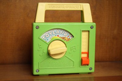 Fisher Price（フィッシャープライス） ラジオ型オルゴール Toyland