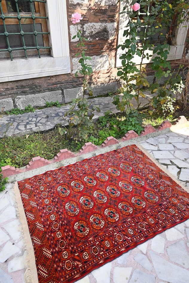 オールド絨毯/トルクメン・ブハラ/トライバルラグ約150×107cm - 手織り