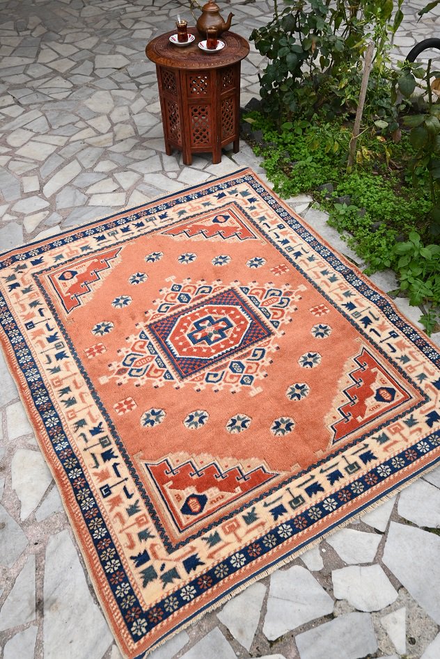 オールド絨毯/トルコ・チャナッカレ約151×127cm 手織り絨毯＆キリム☆Heaven's Door