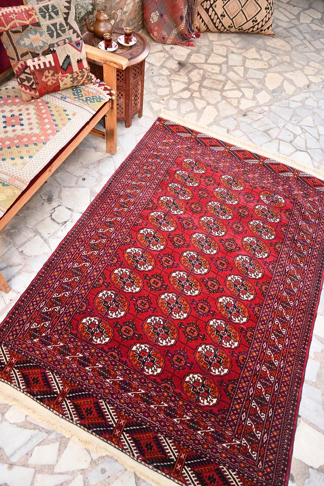 トライバルラグ トルクメン・ブハラ絨毯 ラグ 手織り153x107cm