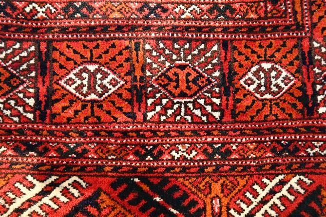 オールド絨毯　トルクメン　ブハラ 208x124cm 40％オフ】オールド絨毯/トルクメン・ブハラ/トライバルラグ約