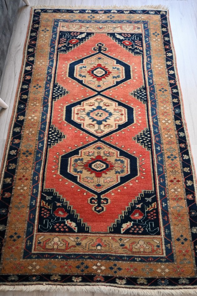 トルコ絨毯 179×120cm-