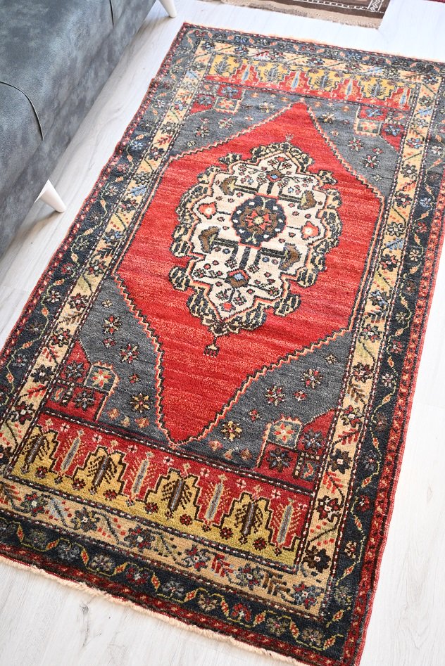 オールド絨毯/トルコ・コンヤ・タシュプナル約179×99cm 手織り絨毯＆キリム☆Heaven's Door