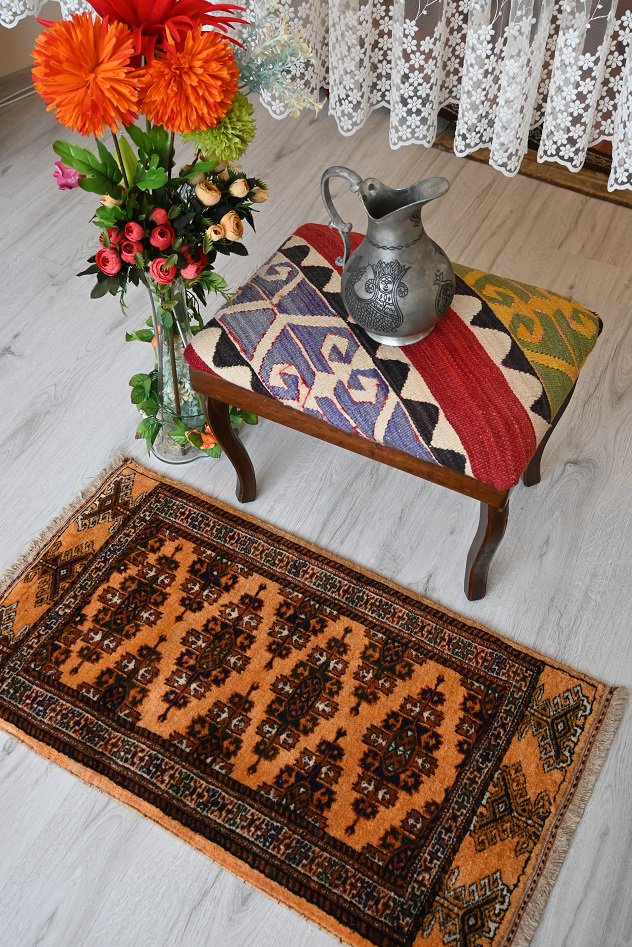 オールド絨毯/トルクメン・ブハラ/トライバルラグ約93×51cm - 手織り