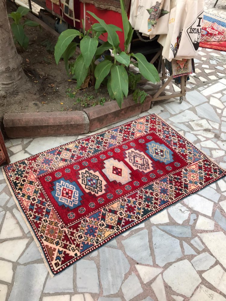 オールド絨毯/トルコ・マニサ・ユントダー約141×87cm - 手織り絨毯