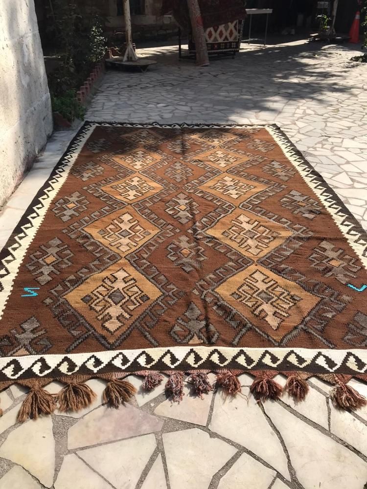 即発送　オールドキリム　トルコ産　198×112 大きめ　高級絨毯 40％オフ】オールドキリム/トルコ・アララト山約281×175cm