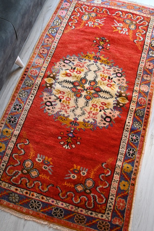 ダイゾー ナチュラル ギュネイラグ güney rug トルコ絨毯