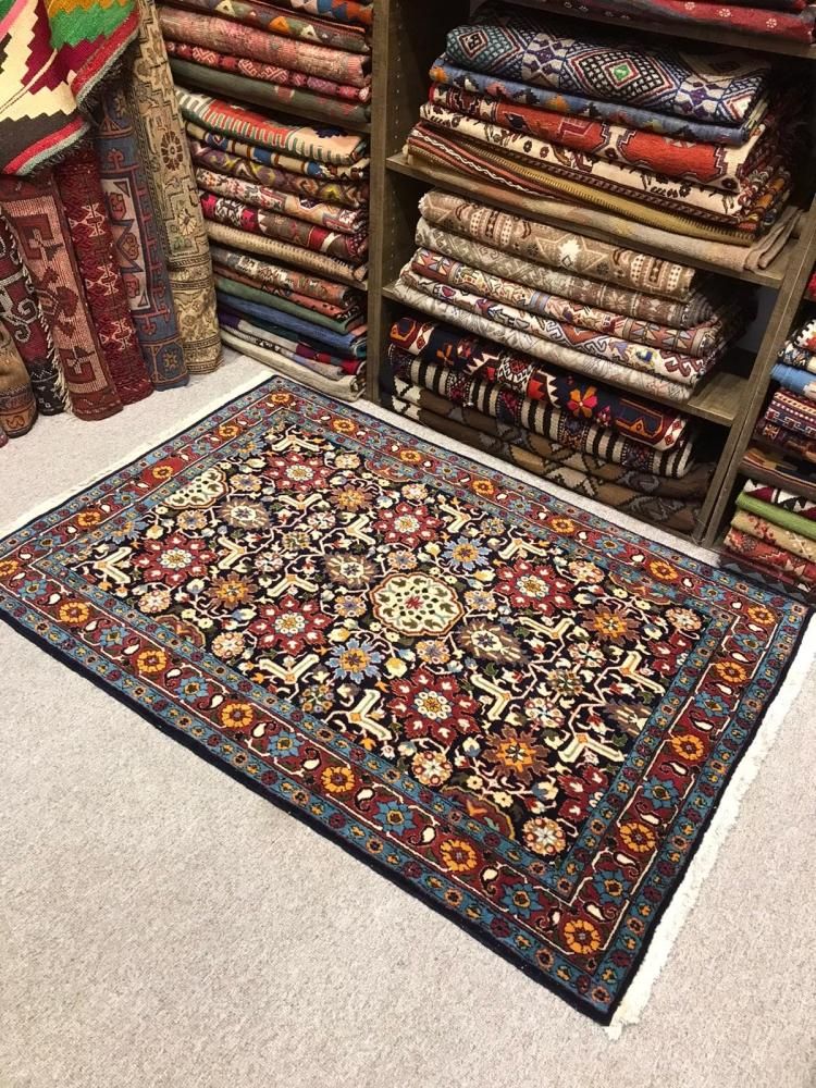 トルコ絨毯　バルケシル　約200×140cm ウール オールド絨毯/トルコ絨毯・バルケシル・ヤージュベディル約129