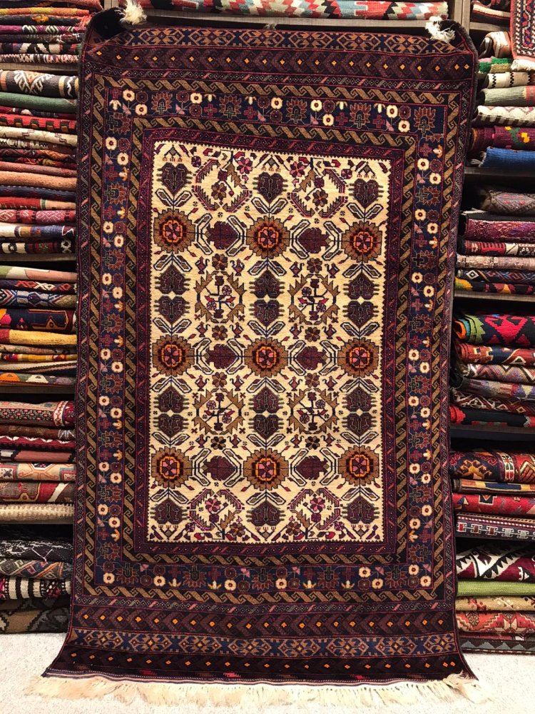 アフガニスタン ラグ 手織り 150×87cm