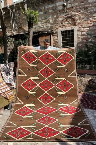 オールドキリム/トルコ・エスキシェヒル・シヴリヒサル/ジジム