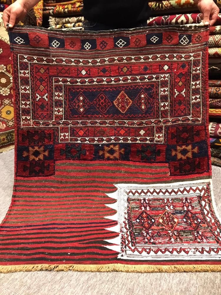 セミアンティークキリム/イラン・バクティアリ/オープンヘイベ約