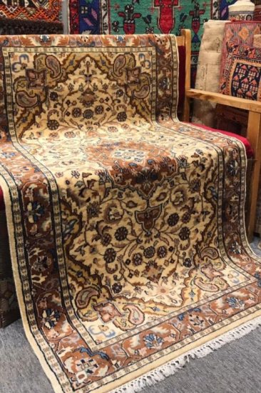 オールド絨毯/ブルガリア/ギョチメン・トルコ系移民絨毯/約199×108cm