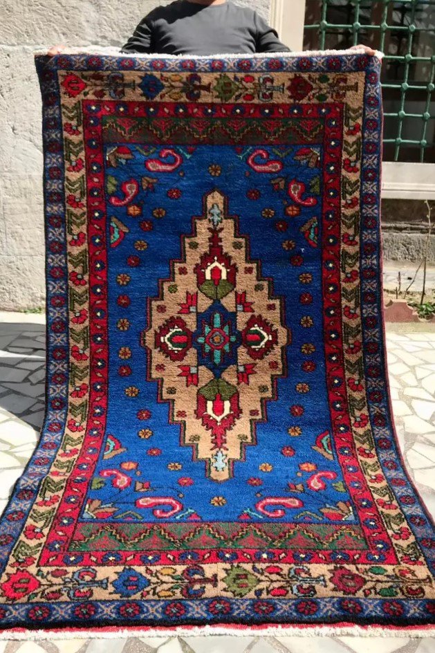 18,500円トルクメン絨毯　約179×100cm(フリンジ込み)