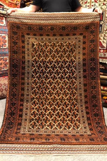 トライバルラグ（部族の絨毯） - 手織り絨毯＆キリム☆Heaven's Door