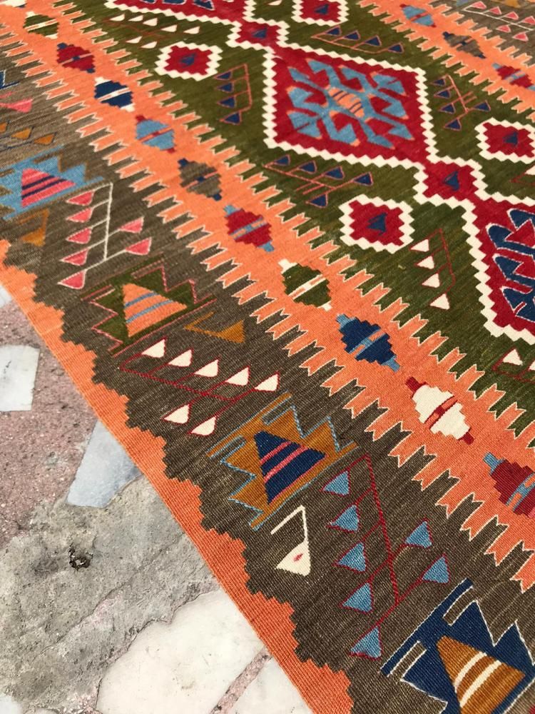 極美品　バルケシルのオールドキリム　セネキリム　チプルフツィ　カイセリキリム 40％オフ】オールドキリム/トルコキリム・バルケシル約220×164cm