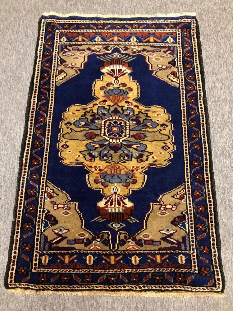 オールド絨毯/トルコ・コンヤ約105×69cm - 手織り絨毯＆キリム