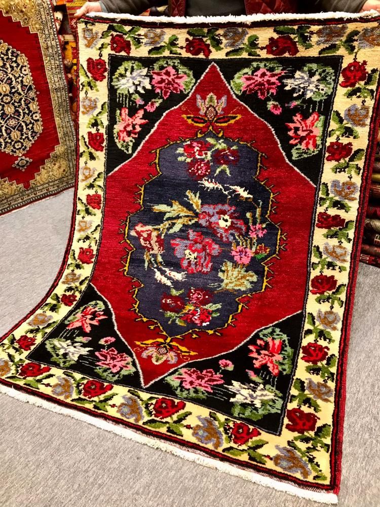 Vintage 手織り絨毯 ラグ 花柄 天然染料 100年前トルコ オスマン帝国 楽天市場】【15%OFFクーポン対象品】トルコ 手織り絨毯 189×99cm