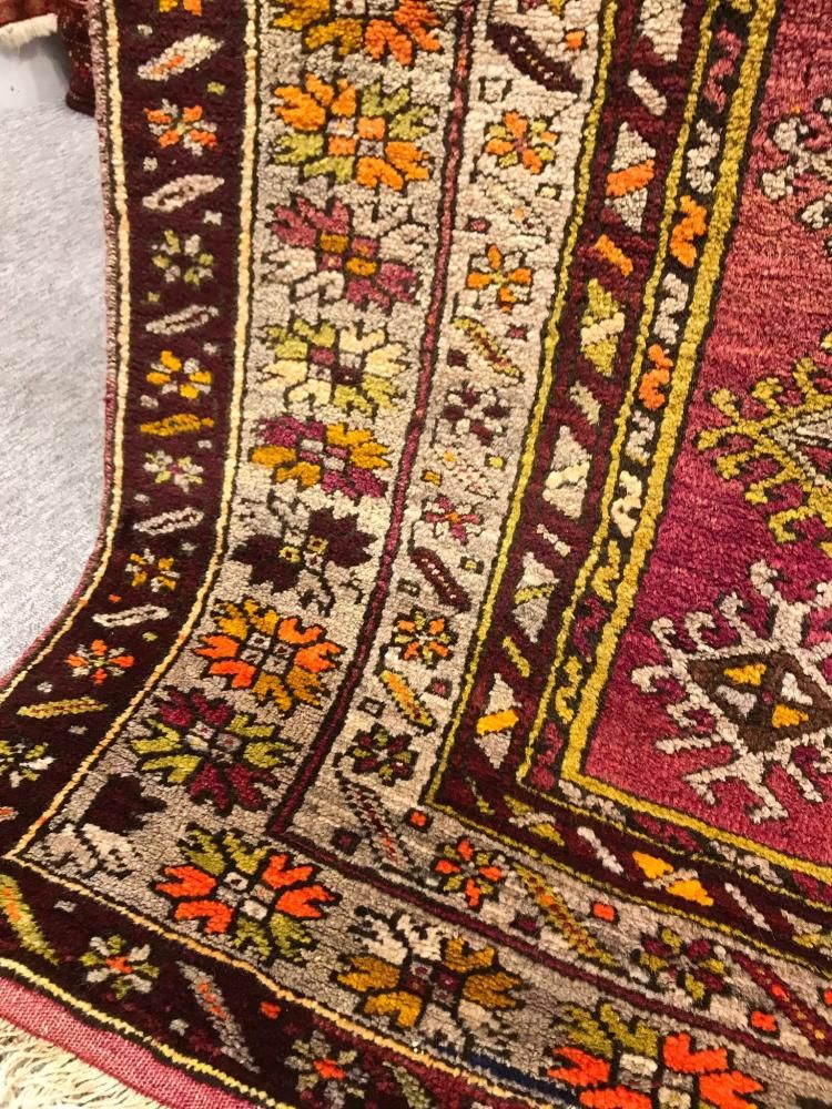 オールド絨毯/トルコ・クルシェヒル/約160×100cm - 手織り絨毯＆キリム