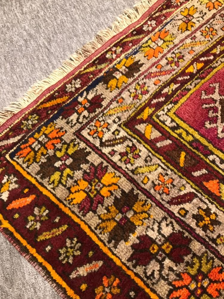 オールド絨毯/トルコ・クルシェヒル/約160×100cm - 手織り絨毯＆キリム