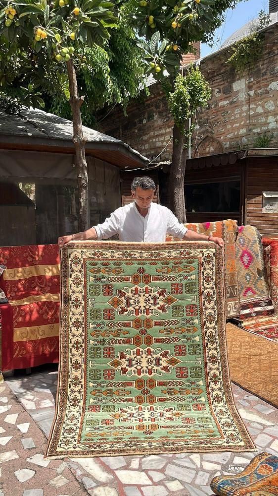 新しい絨毯/トルコ・マニサ・クラ約183×131cm - 手織り絨毯＆キリム