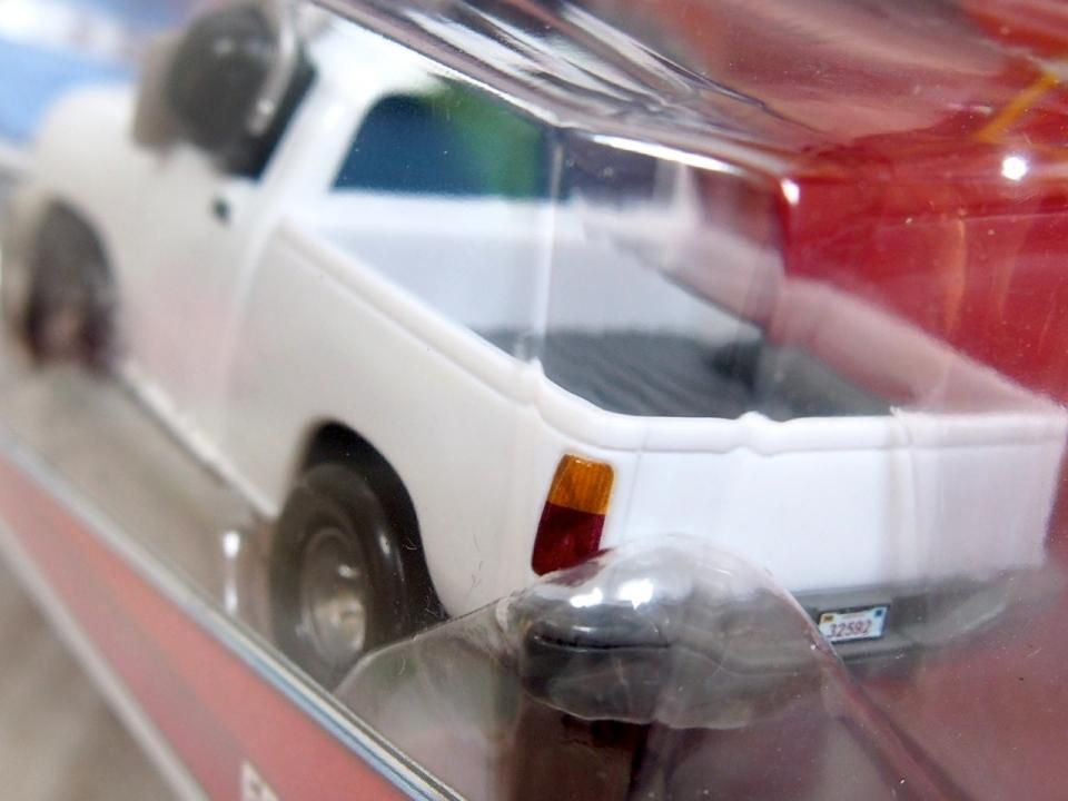 ARTIE AND BRAIAN FEE CLAMP カーズ ミニカー　ドック ARTIE AND BRAIAN FEE CLAMP 2016