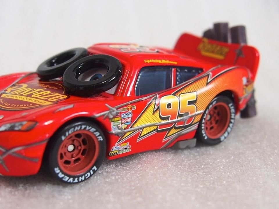 d*7様 DAREDEVIL MCQUEEN SPIN OUT マテル カーズ Mattel Disney Cars 2016 Daredevil Garage Spin Out Lightning