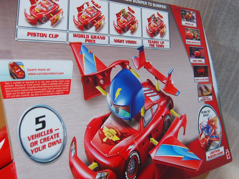 DESIGN & DRIVE LIGHTNING MCQUEEN PLAYSET