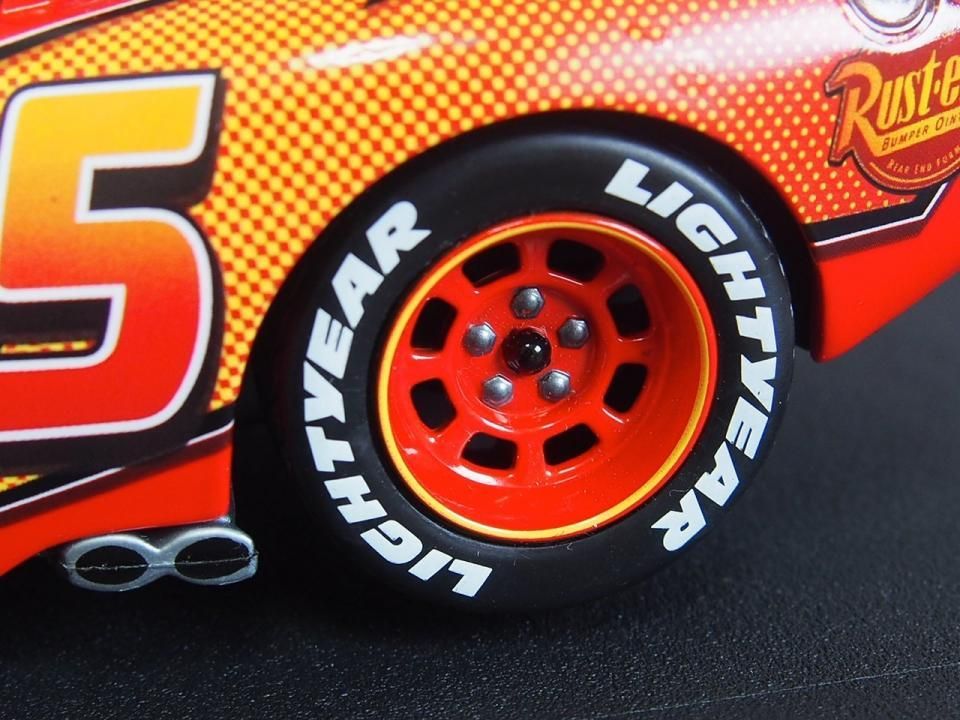 1:24 LIGHTNING MCQUEEN 1:24 LIGHTNING MCQUEEN