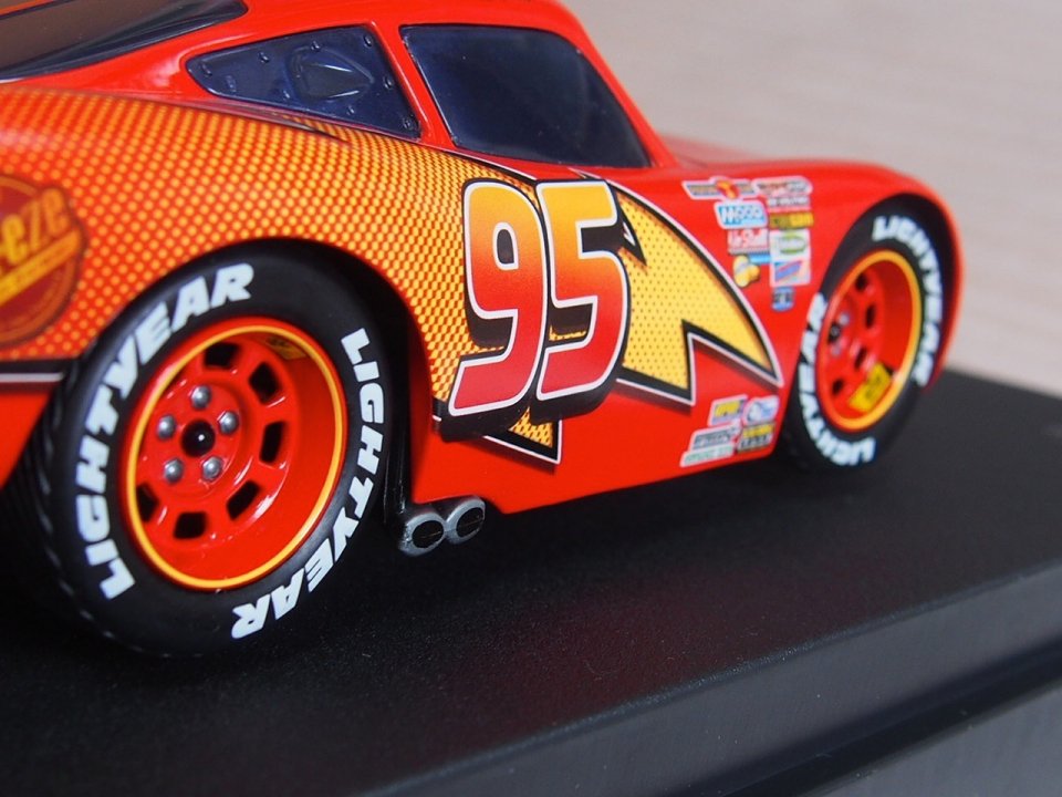 1:24 LIGHTNING MCQUEEN