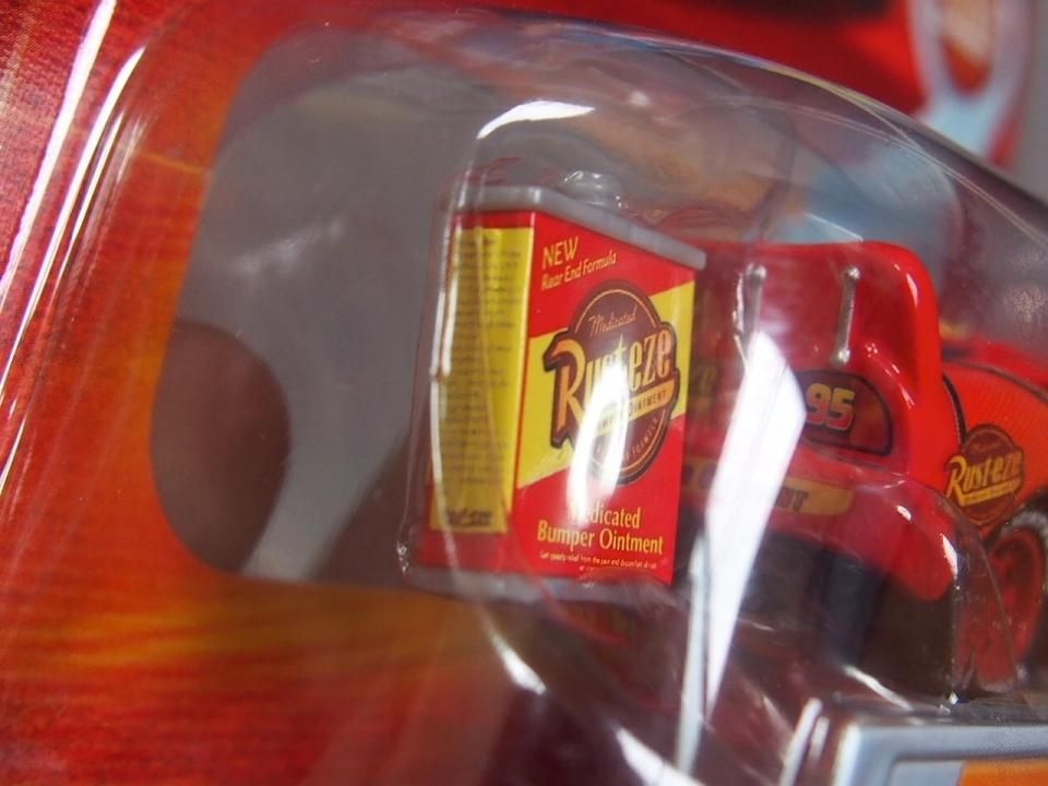 RUST-EZE LIGHTNING McQUEEN WITH RUST-EZE OIL CAN CHASE LOOK版
