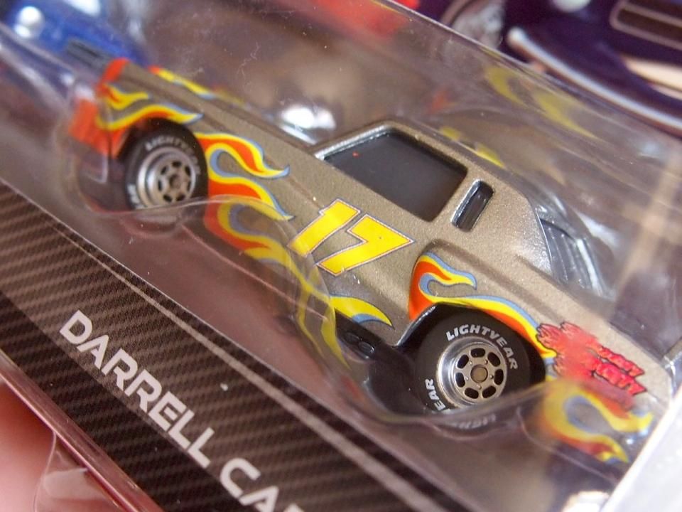 ヘッドセット無しなブレントマスタングバーガーはシングル未発売