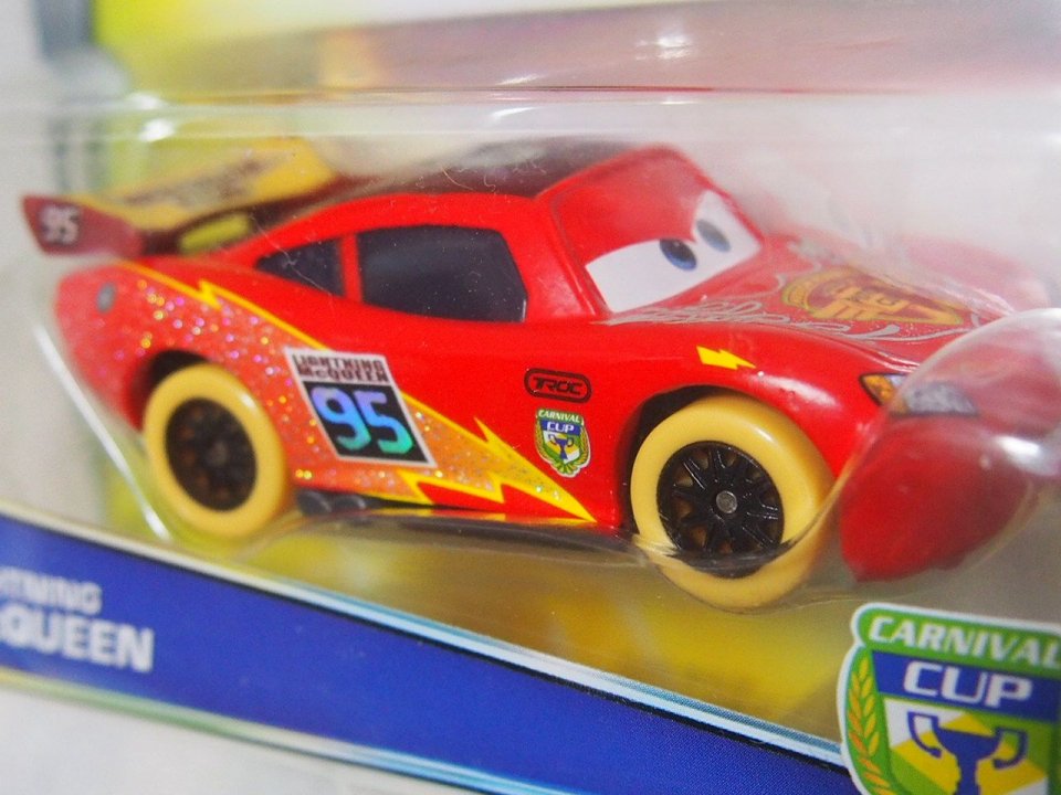 CARNIVAL CUP LIGHTNING MCQUEEN (YELLOW TIRE)