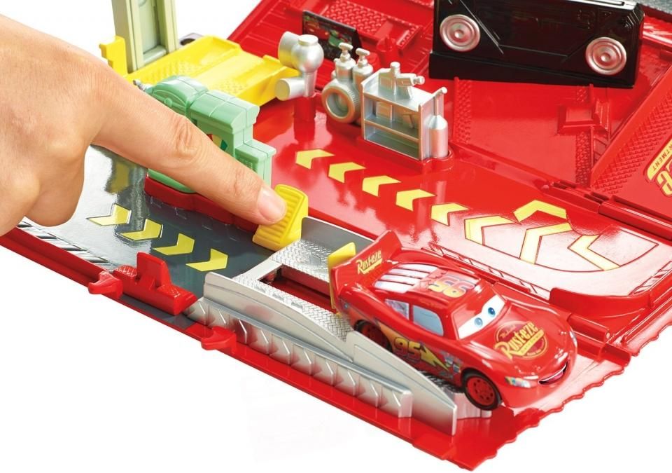 Mattel Disney Pixar Cars Wheel Action Drivers Mack Truck