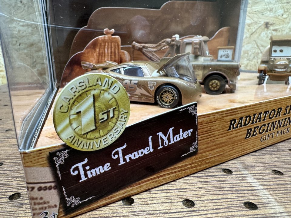 TIME TRAVEL MATER RADIATOR SPRINGS BEGINNINGS GIFT PACK 2013 カーズランド1周年限定品