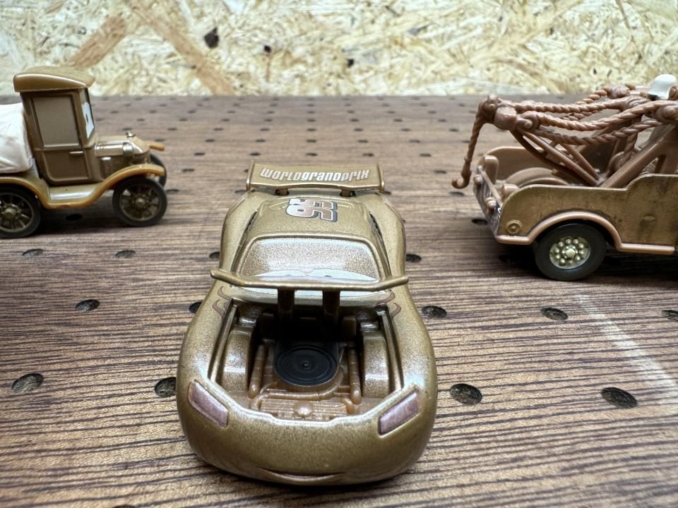 TIME TRAVEL MATER RADIATOR SPRINGS BEGINNINGS GIFT PACK 2013 TIME TRAVEL MATER RADIATOR SPRINGS BEGINNINGS GIFT PACK 2013