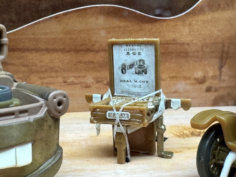 TIME TRAVEL MATER RADIATOR SPRINGS BEGINNINGS GIFT PACK パークス限定